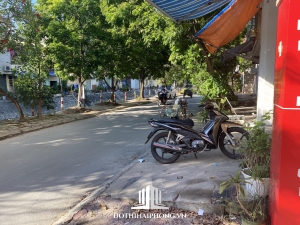 Bán nhà mặt đường bờ mương Quán Nam